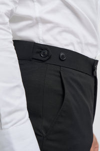 Aspen - Klassische Herrenhose in schlichtem Schwarz