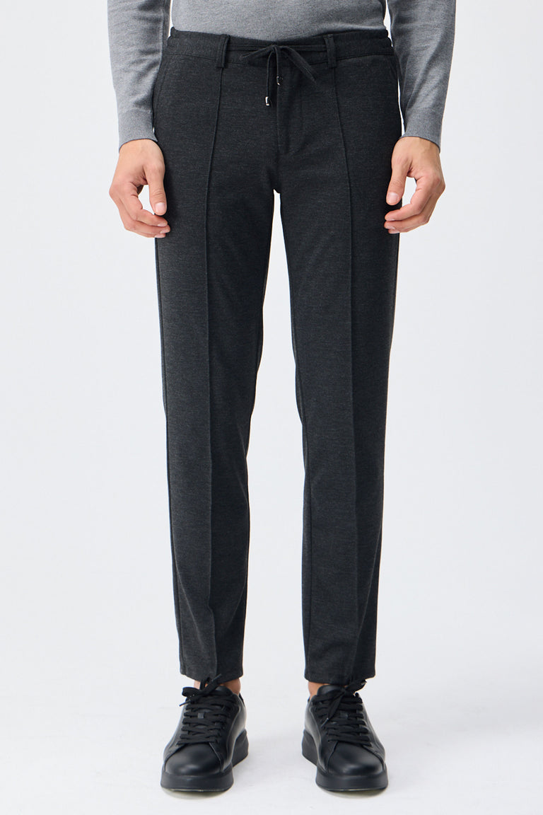 Elegante Herrenhose mit Kordelzug in Taupe-Anthrazit, taillierte, schmal zulaufende Passform
