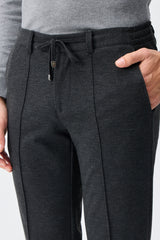 Elegante Herrenhose mit Kordelzug in Taupe-Anthrazit, taillierte, schmal zulaufende Passform