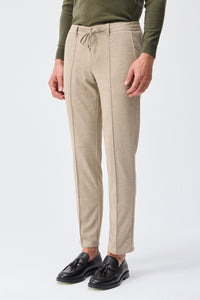Elegante Herrenhose mit Kordelzug in Taupe- und Haferflockenbeige, taillierte Passform