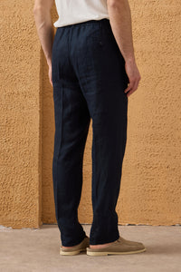 Herren-Hose aus 100 % Leinen in Marineblau mit Bundfalten und Kordelzug, bequeme, gerade Passform