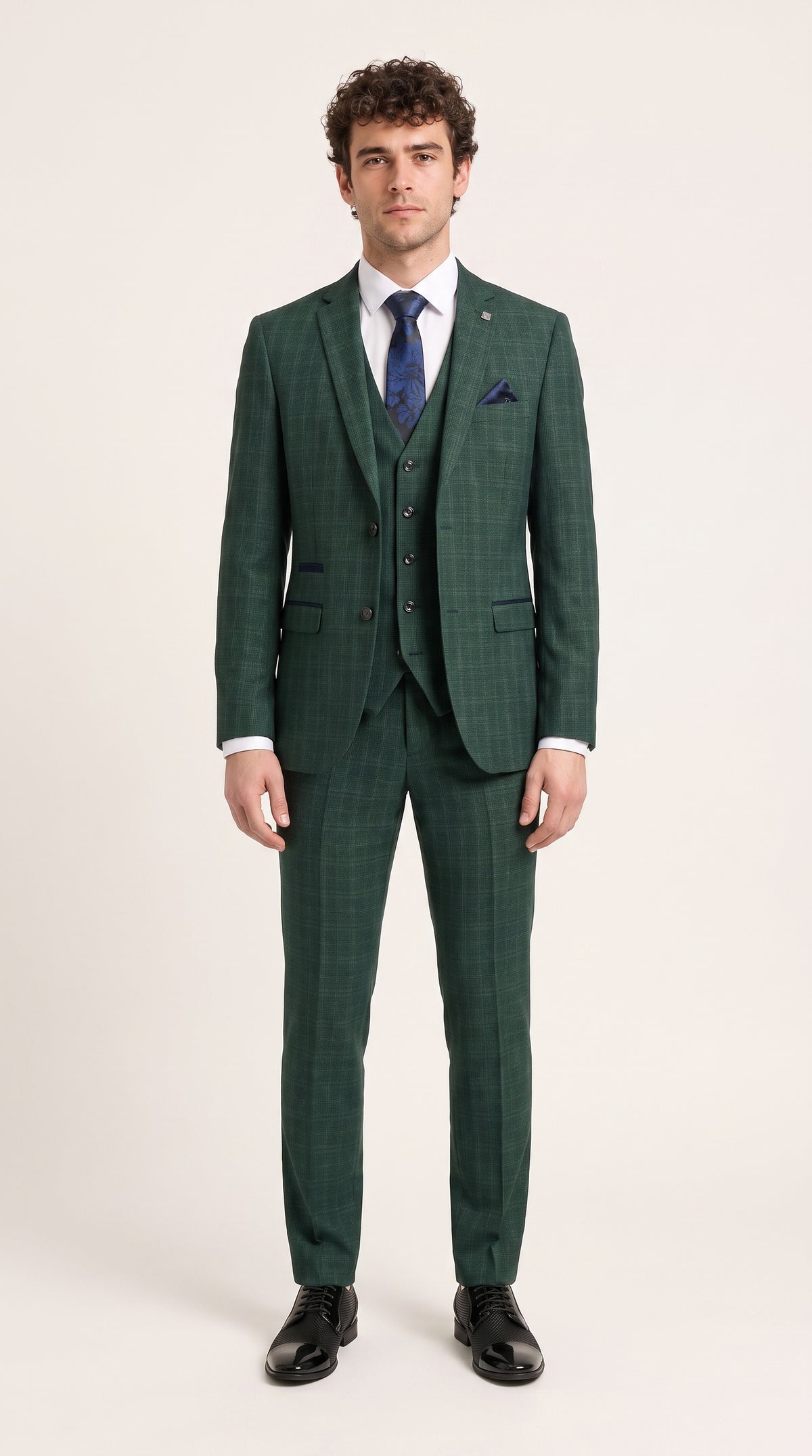 Look #342 styled with Leo – Grüner 3-teiliger karierter Anzug im Tailored Fit für Herren