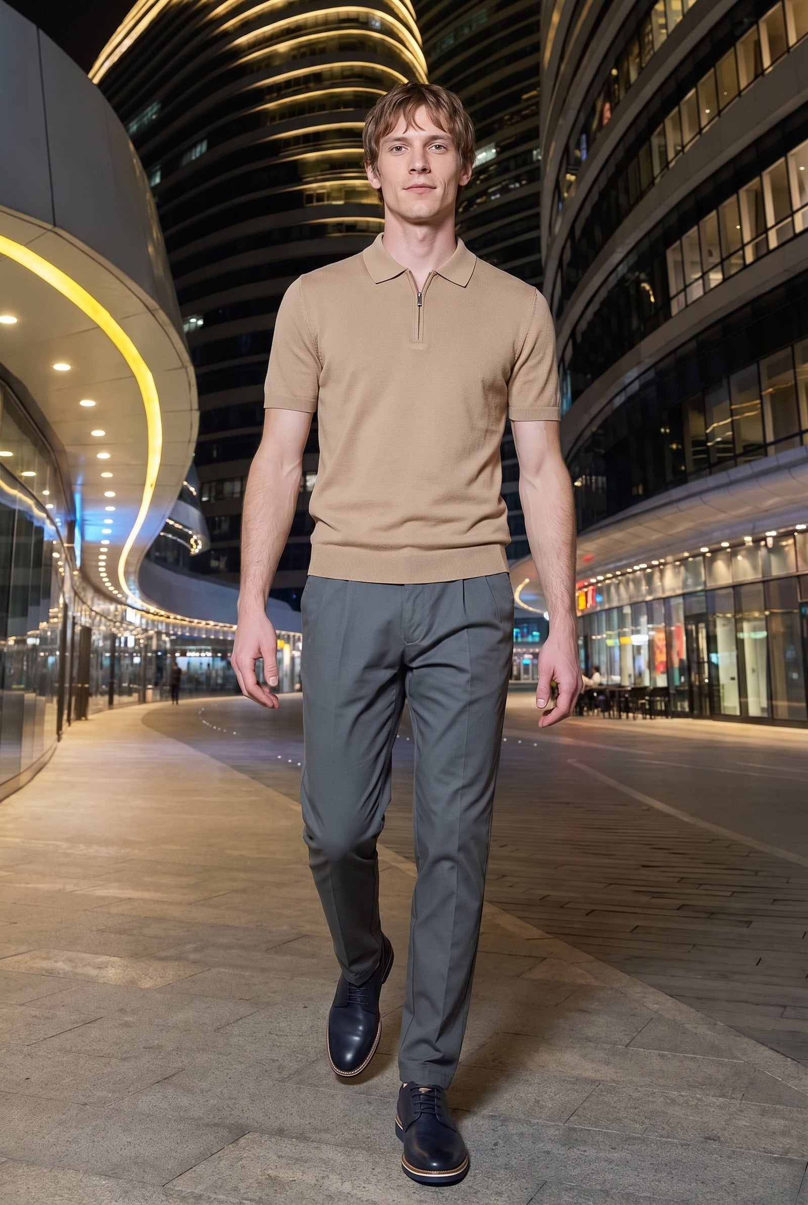 Look #977 styled with Beiges Poloshirt mit Reißverschlusskragen für Herren
