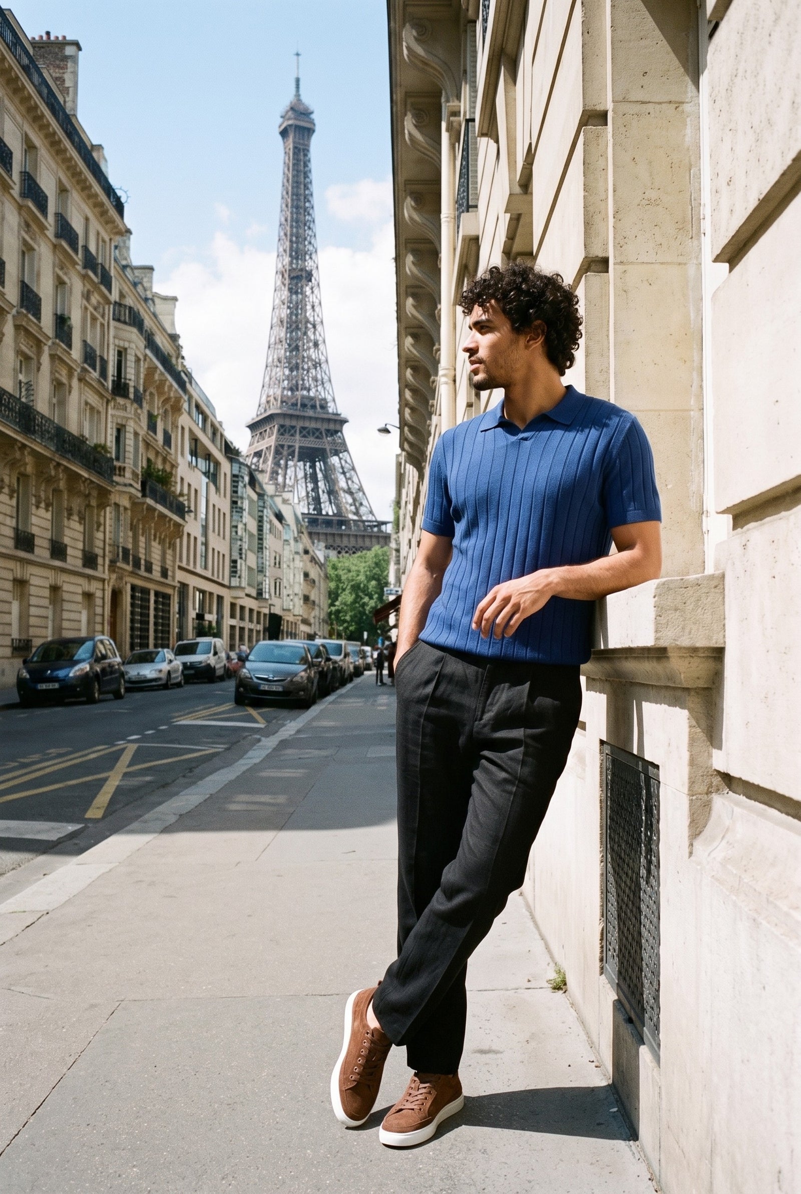 Look #888 styled with Herren-Poloshirt aus marineblauem Rippstrick