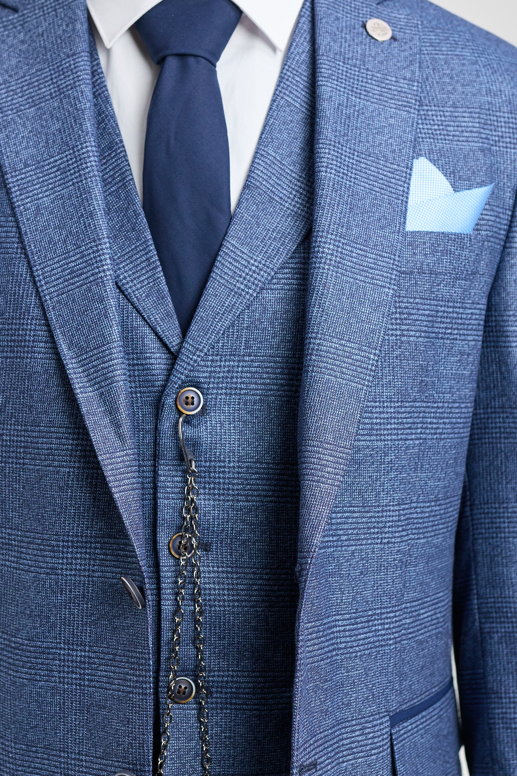 AK-09 3-teiliger Herrenanzug mit blauem Prince of Wales-Karomuster