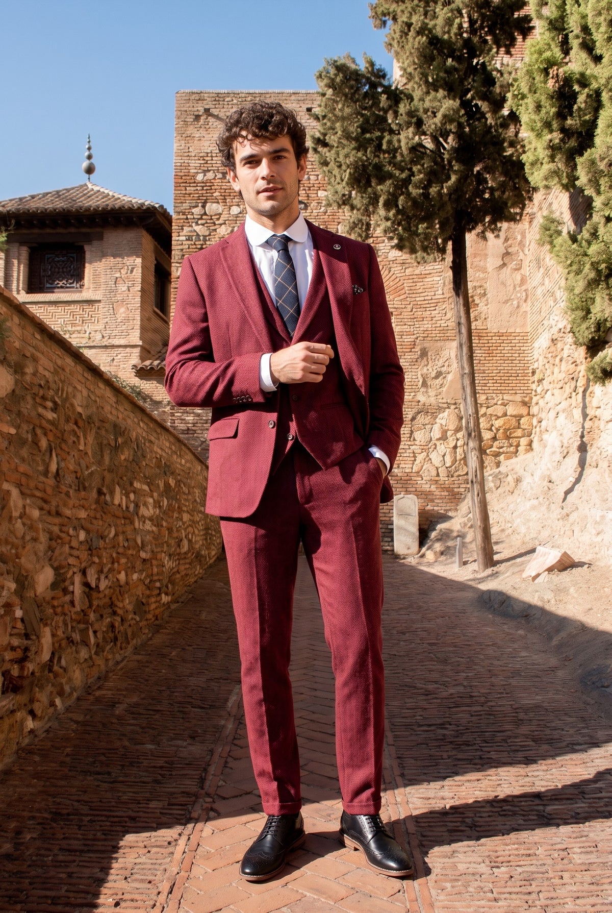 Look #181 styled with Weinroter 3-teiliger Tweedanzug für Herren mit Fischgrätenmuster - STZ11