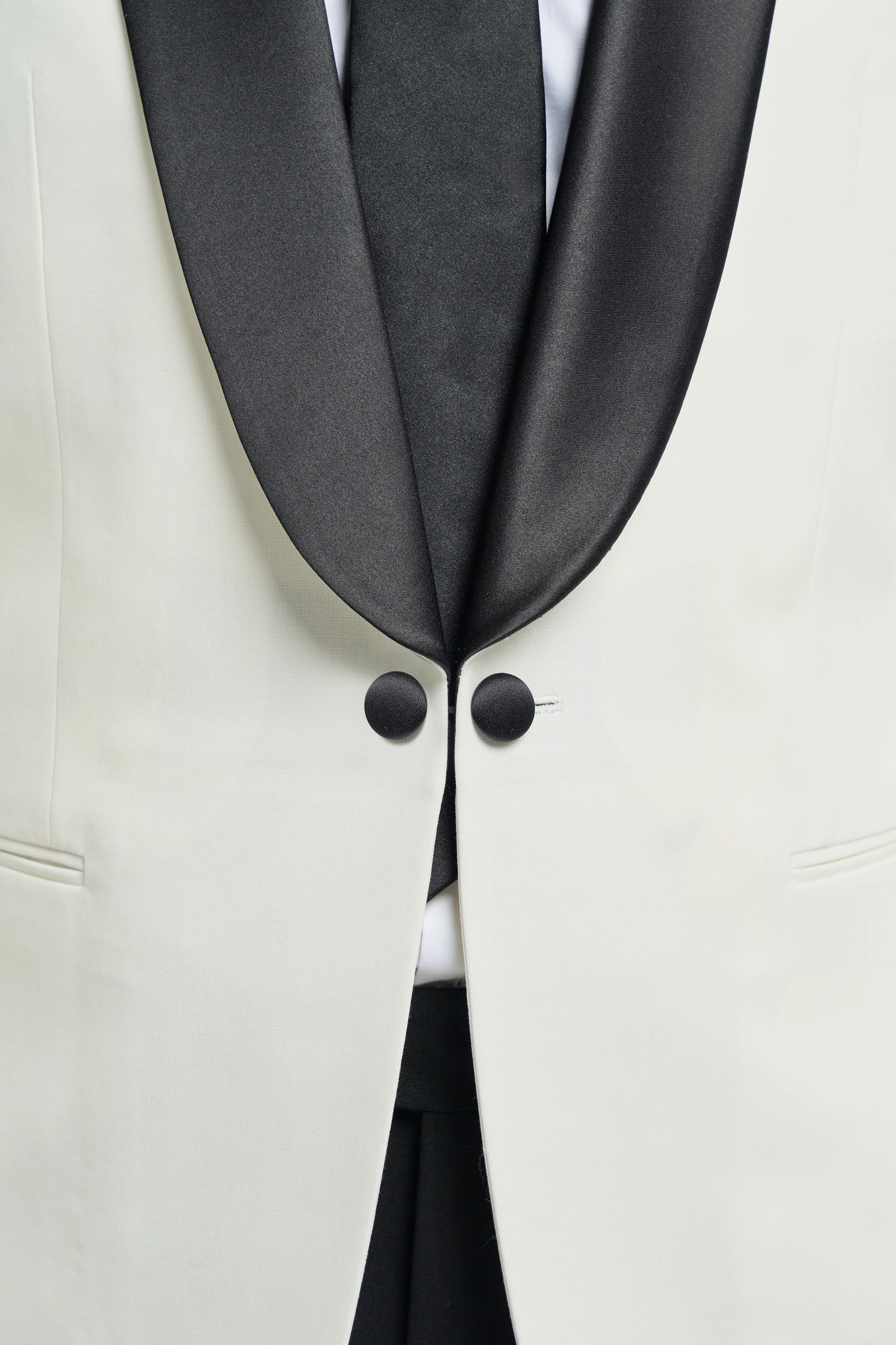 Aspen - Men's Cream 2 Piece Shawl Collar Tuxedo Suit