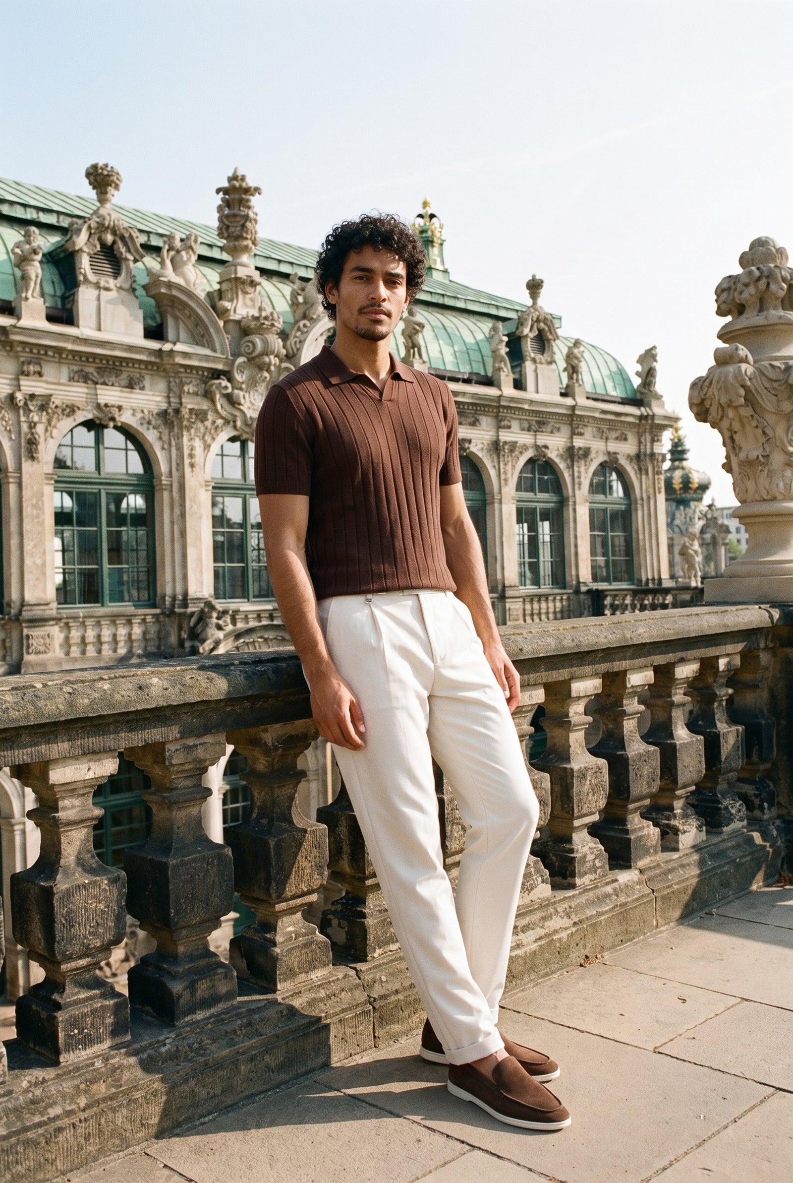 Look #1027 styled with Braunes Herren-Poloshirt mit Rippstrick
