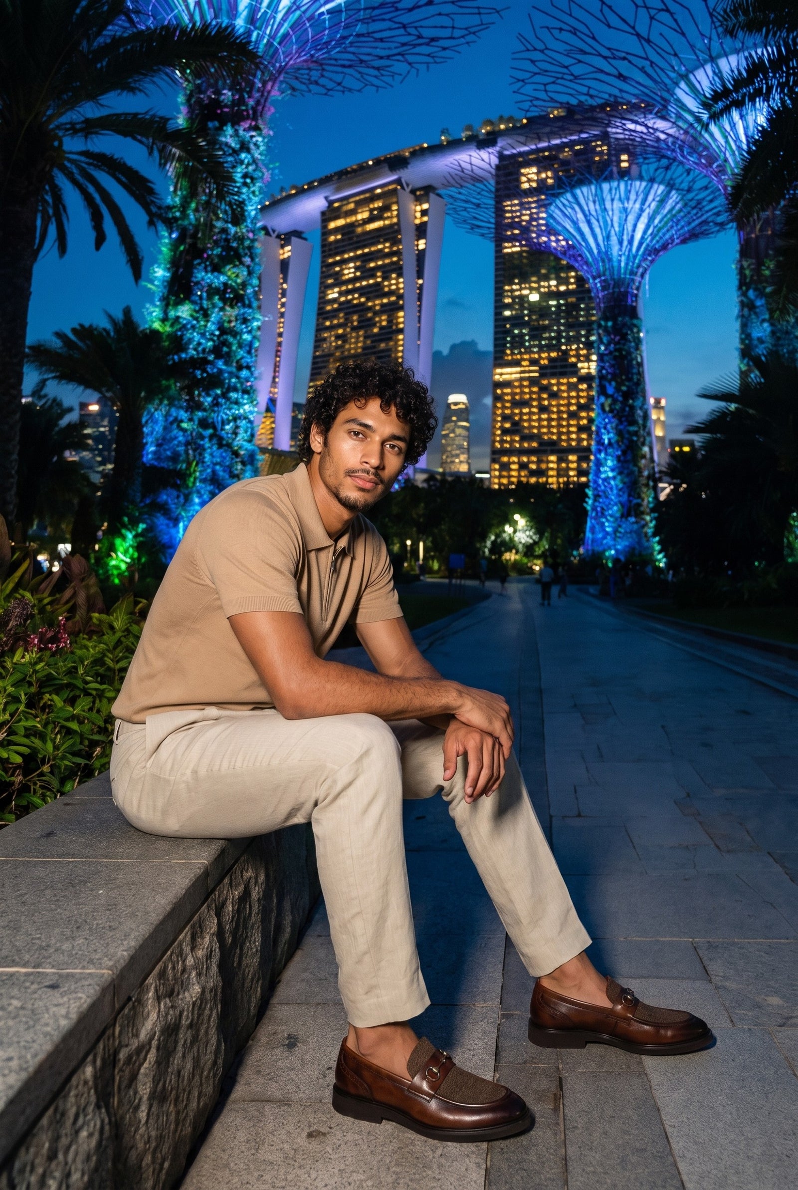 Look #1028 styled with Beiges Poloshirt mit Reißverschlusskragen für Herren