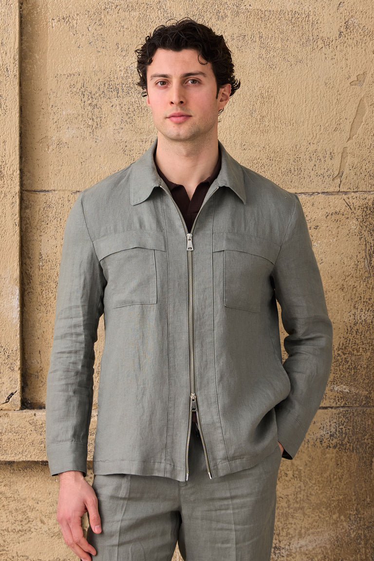 Herren-Hemdjacke aus Leinen in Salbeigrün mit Reißverschluss, leichtes Sommer-Overshirt