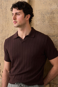 Braunes Herren-Poloshirt mit Rippstrick
