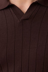 Braunes Herren-Poloshirt mit Rippstrick