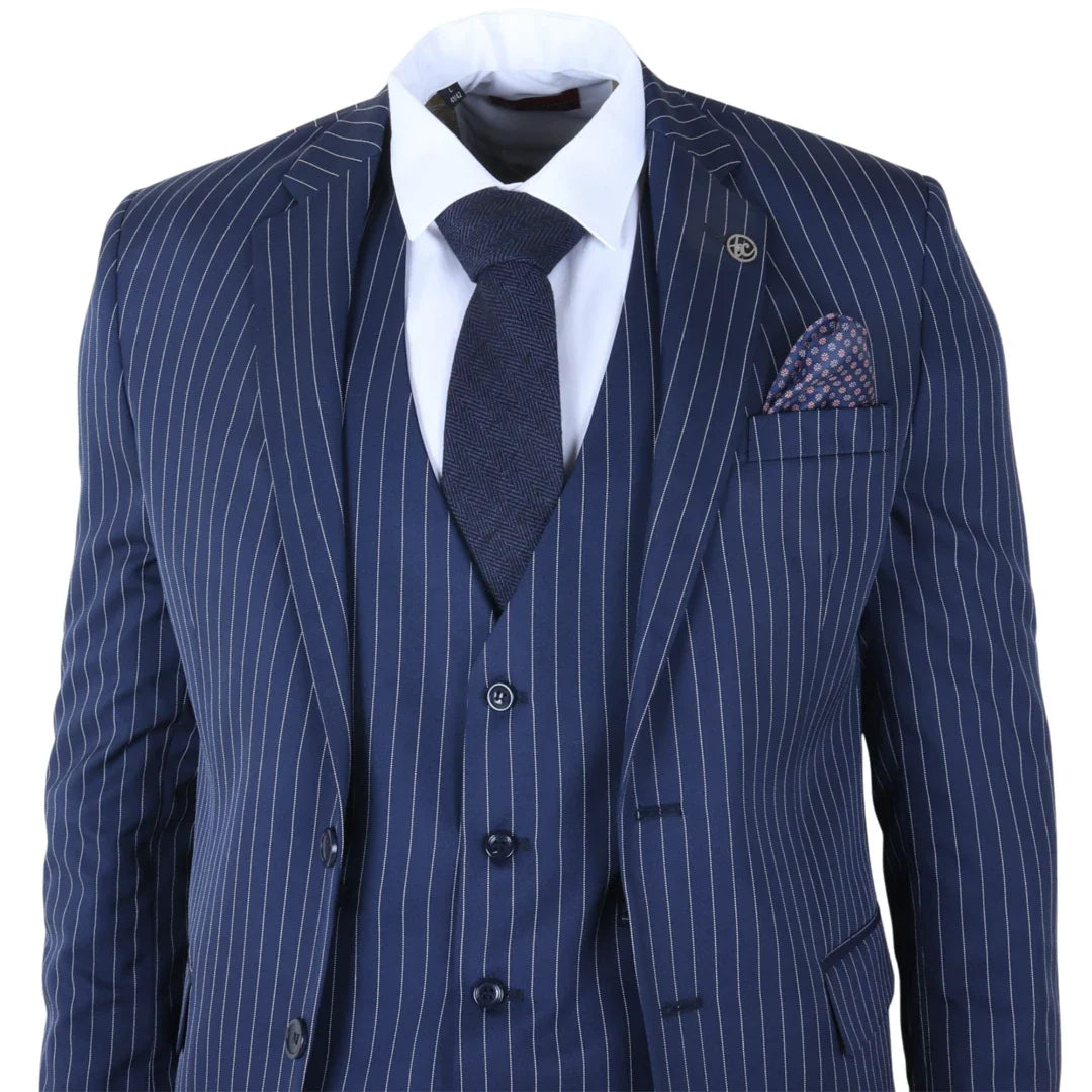 IM43 – Dreiteiliger Herrenanzug im Shelby-Stil mit Nadelstreifen, marineblau