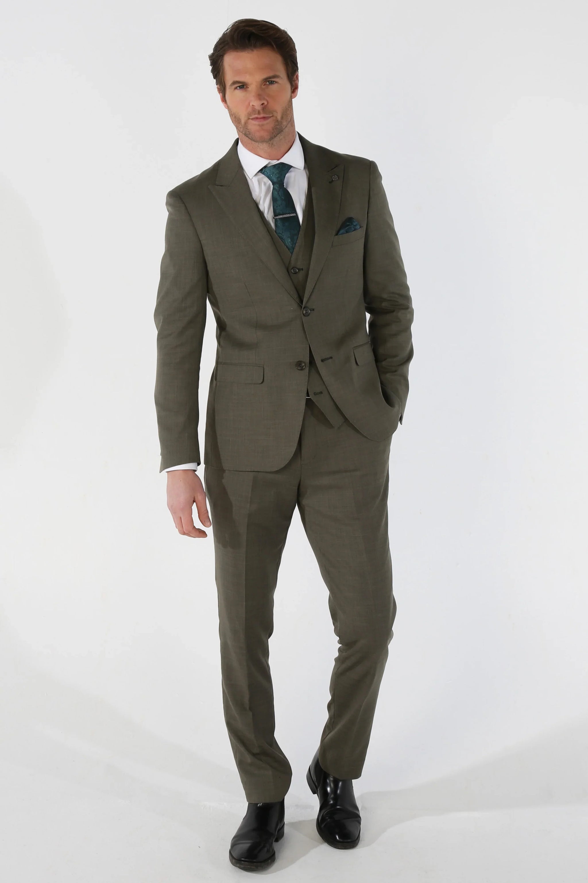 Kurt Men's Sage Green 3-Piece Tailored Fit Suit for Summer Weddings