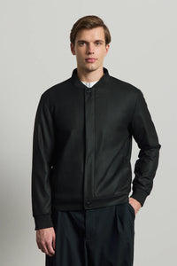 Schwarze, minimalistische, elegante Bomberjacke für Herren