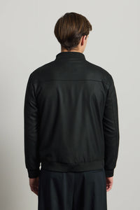 Schwarze, minimalistische, elegante Bomberjacke für Herren