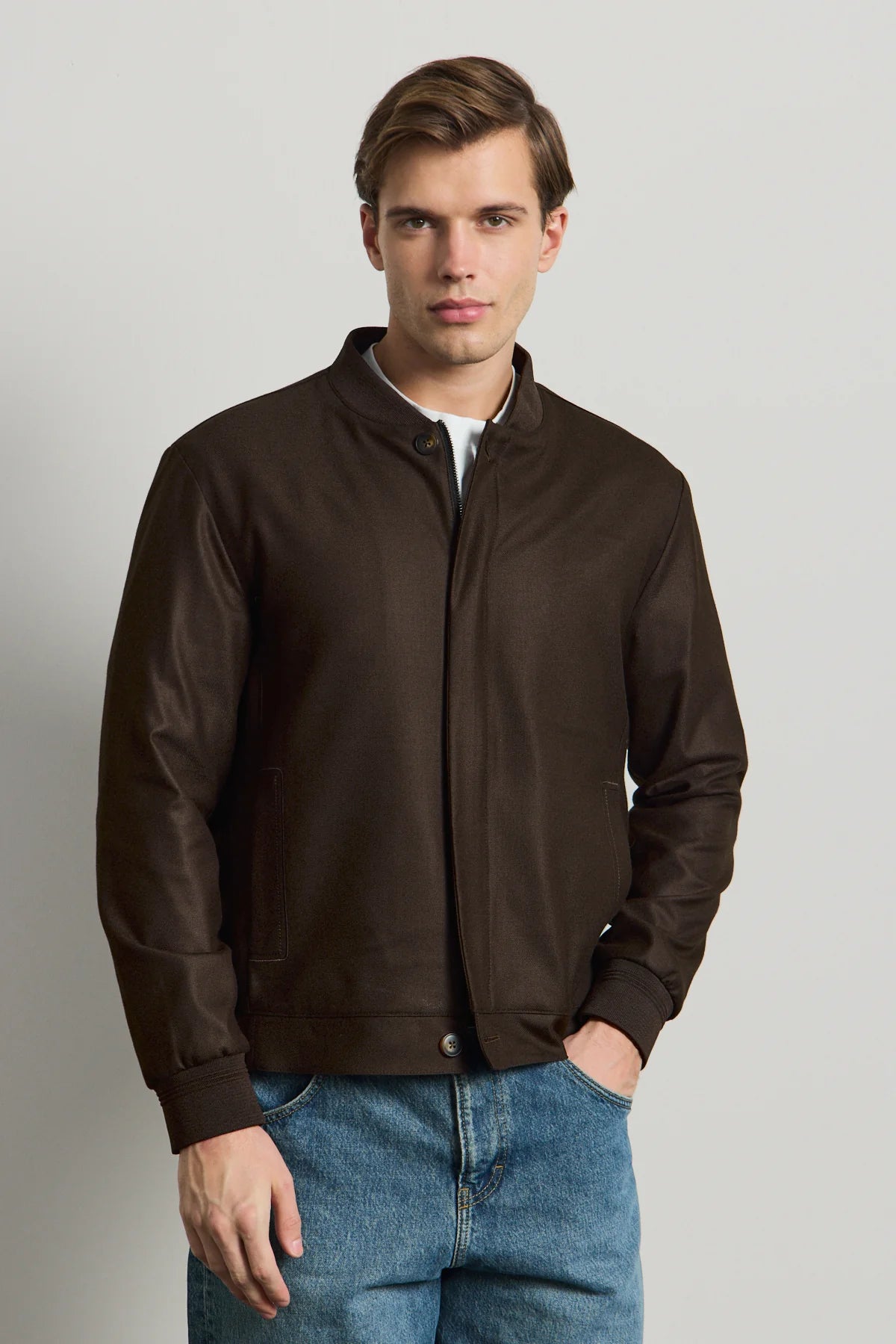 Braune, minimalistische, elegante Bomberjacke für Herren