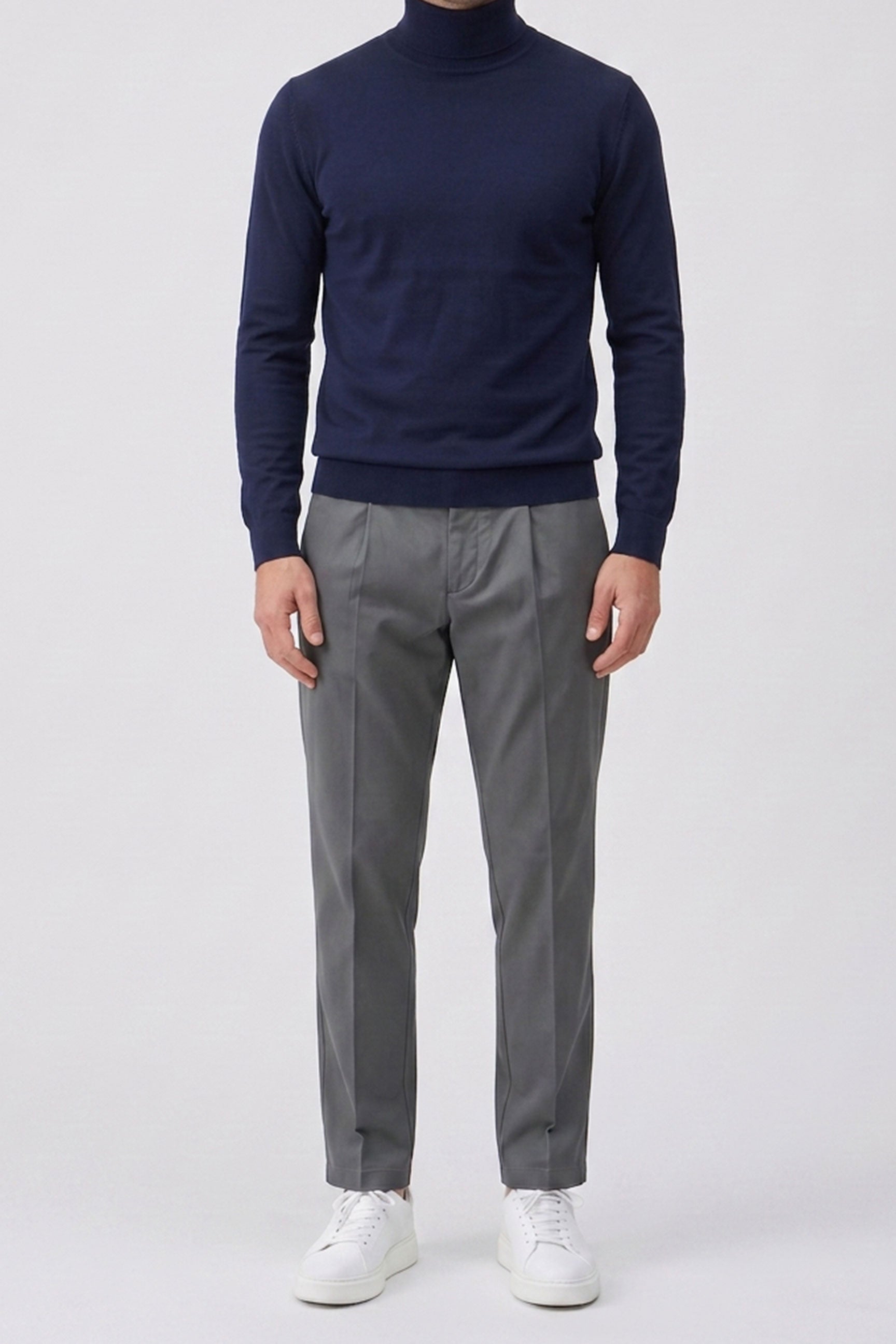 Herren-Rollkragenpullover in Marineblau, weicher Viskose-Mix, Langarm-Strickpullover