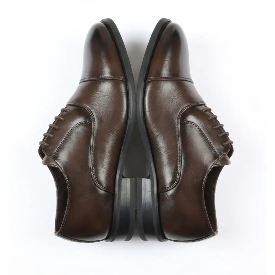 Klassische Oxford-Schnürschuhe für Herren mit Kappe