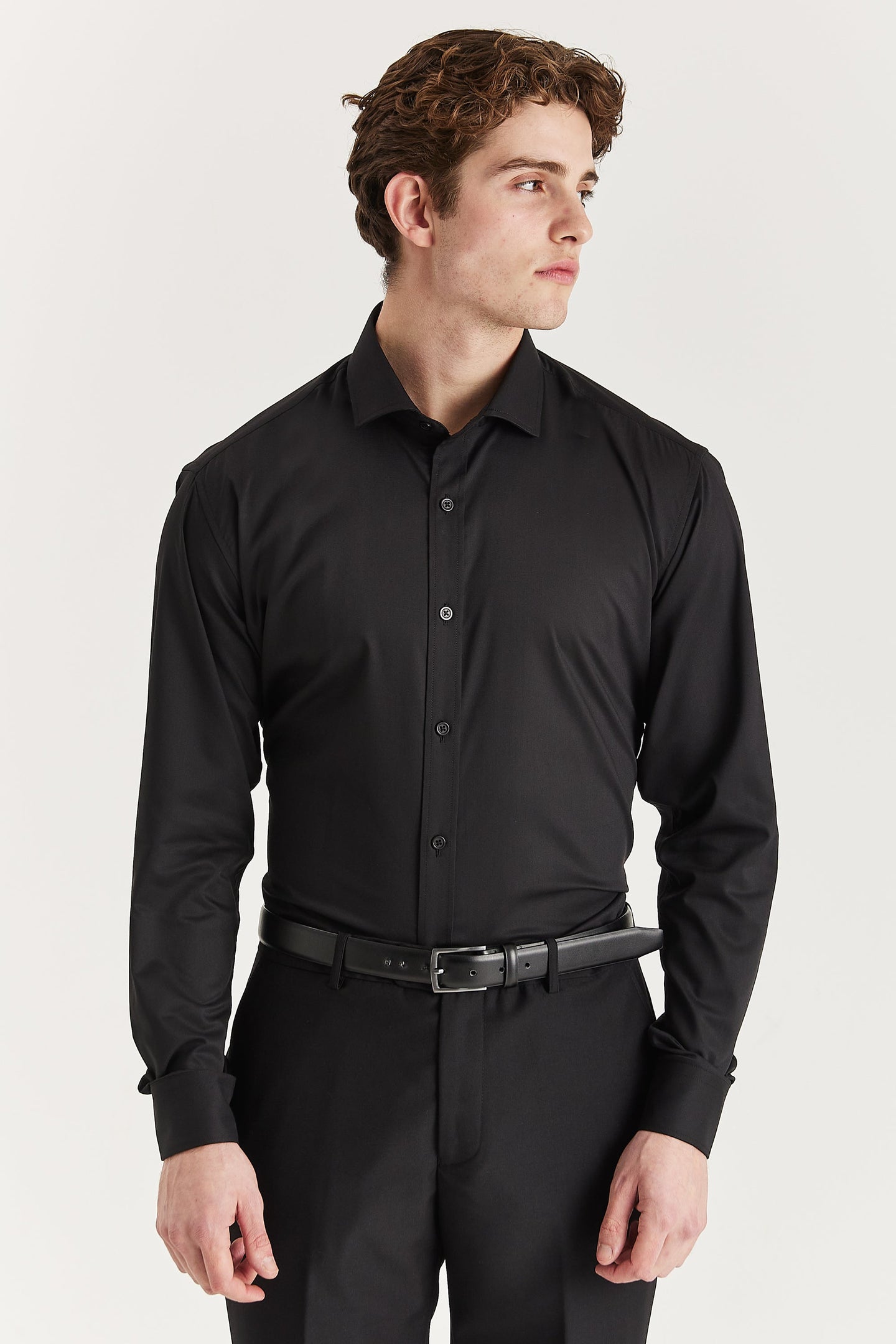 Klassisches Herren-Hemd mit doppelter Manschette und Cutaway-Kragen – Schwarz