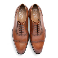Herren-Oxfordschuhe aus hellbraunem Leder mit Kappe