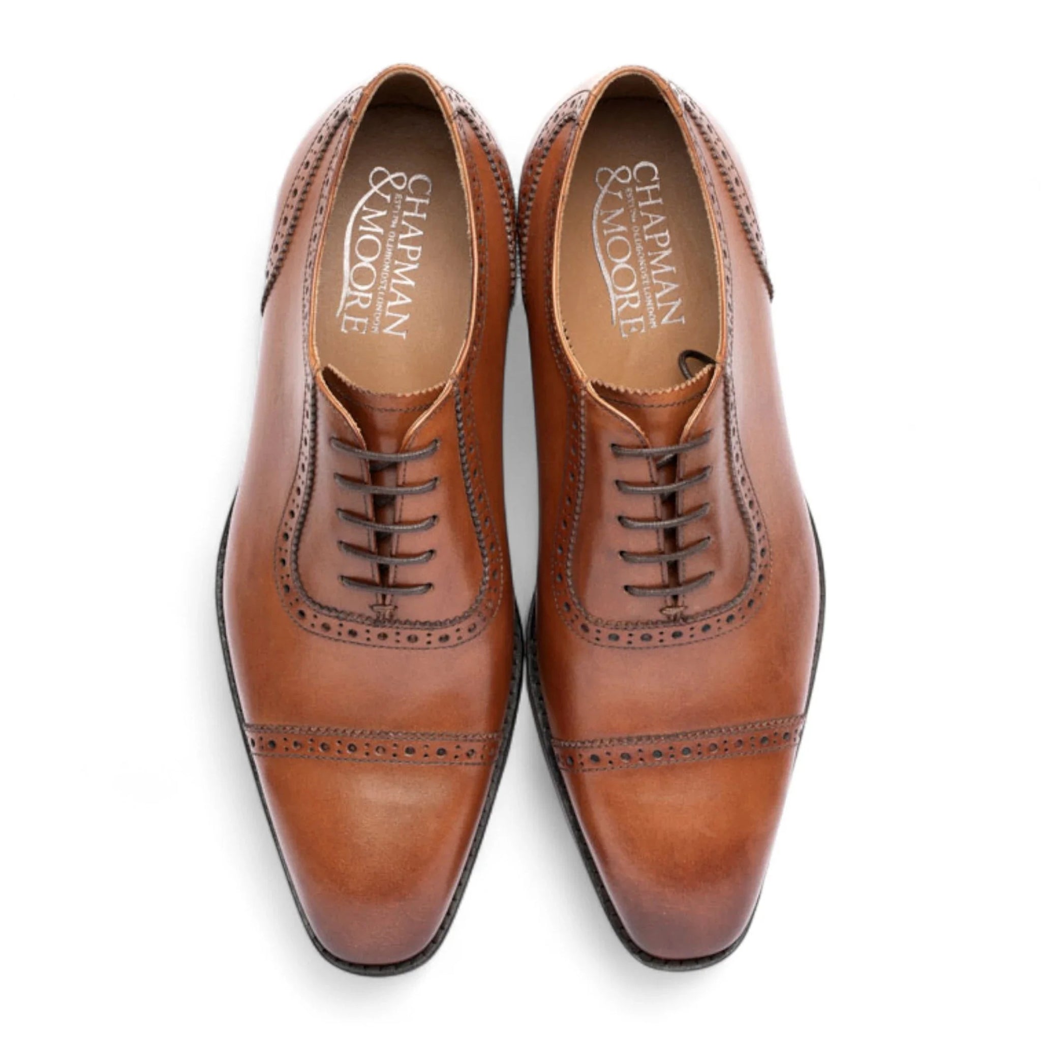Herren-Oxfordschuhe aus hellbraunem Leder mit Kappe