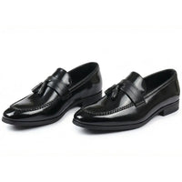 Herren-Slipper mit Quasten und Hochglanzfinish
