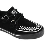 Spitz zulaufende Creeper Sneaker, schwarz-weiße Wildleder-Plateauschuhe