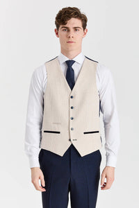 Regent-Anzug mit marineblauem Karomuster und kontrastierender Regent-Weste in Creme.