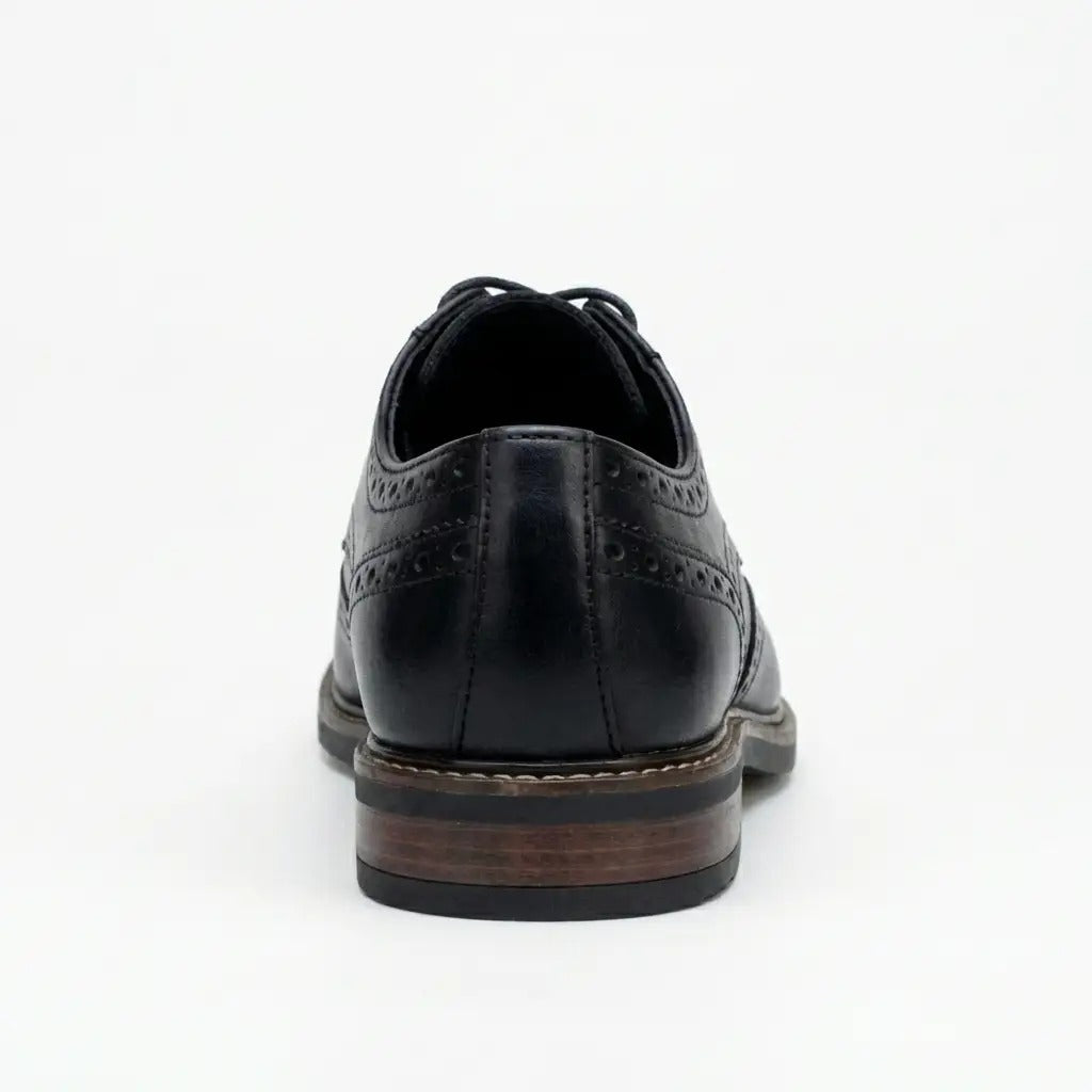 Stokes - Schwarze Herren-Brogue-Schnürschuhe aus Leder
