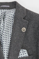 Grauer Wollanzug für Herren